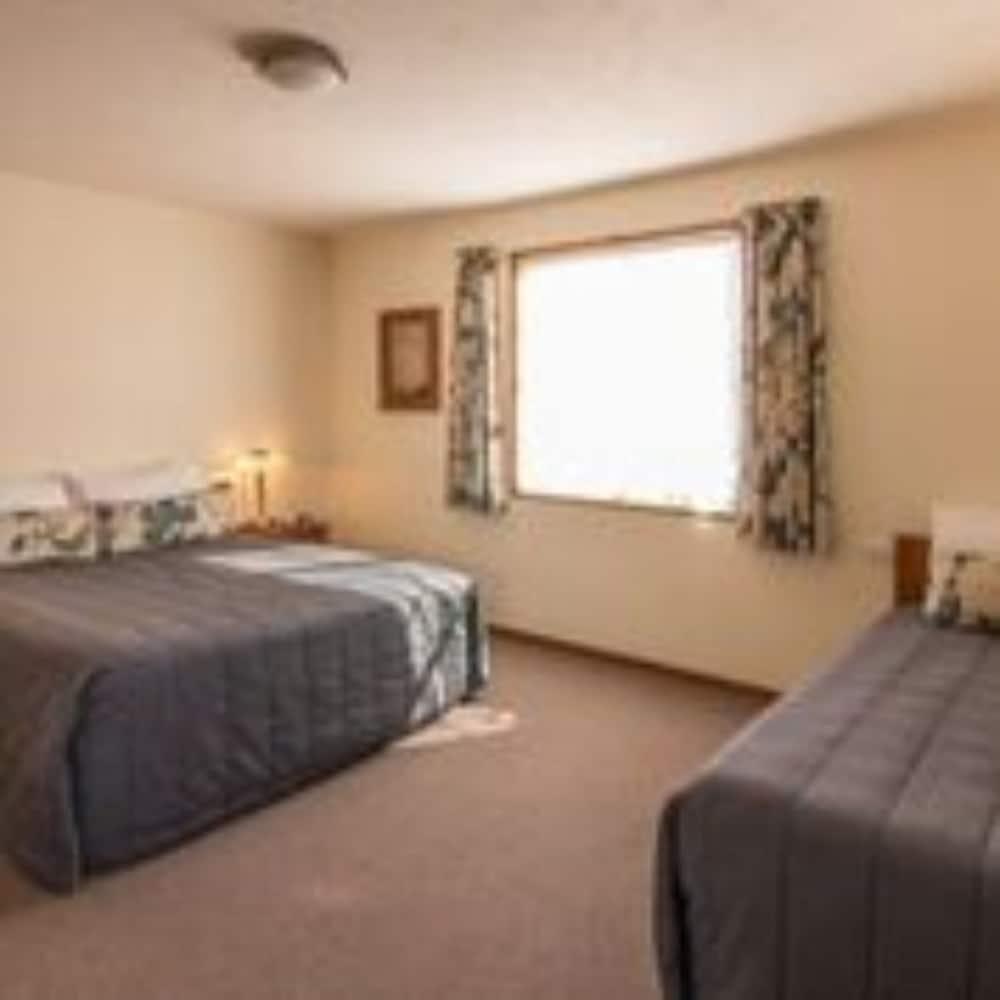Balmoral Lodge Motel อินเวอร์คาร์กิลล์ ภายนอก รูปภาพ